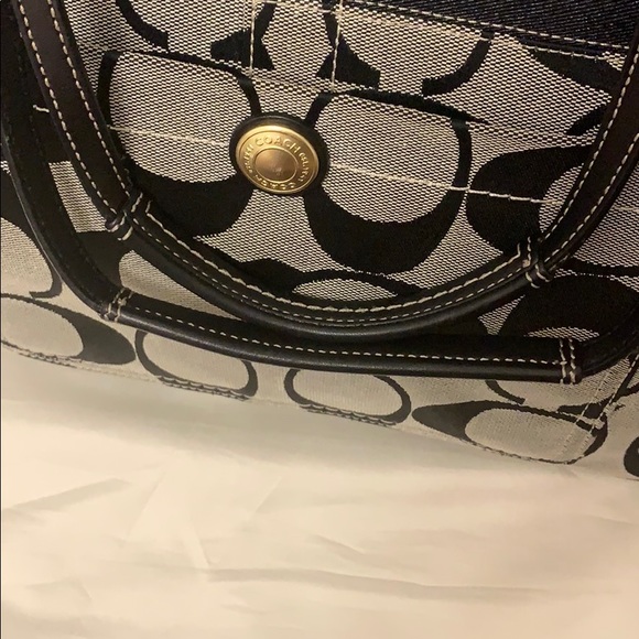 Coach Signature Handbag - Picture 5 of 15